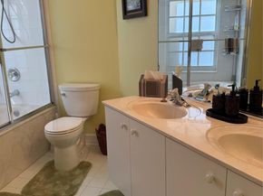 10351 NW 7th St, Coral Springs FL 33071