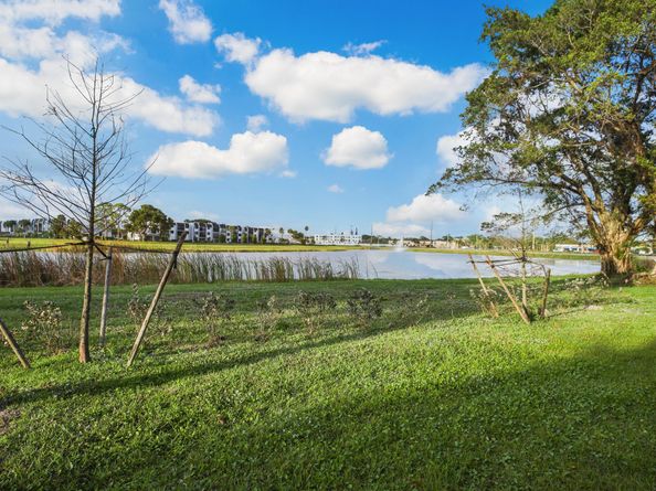 4822 Esedra Court 303, Lake Worth FL 33467