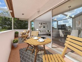 6 Greenway N 212, Royal Palm Beach FL 33411