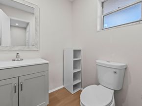 6 Greenway N 212, Royal Palm Beach FL 33411