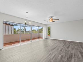 6 Greenway N 212, Royal Palm Beach FL 33411