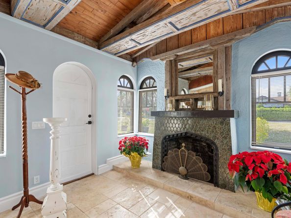 120 18th Avenue N, Lake Worth Beach FL 33460