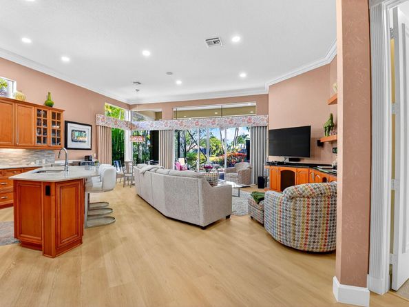 3884 Netherlee Way, Lake Worth FL 33449