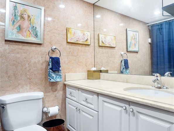 2500 NE 48th LN 608, Fort Lauderdale FL 33308