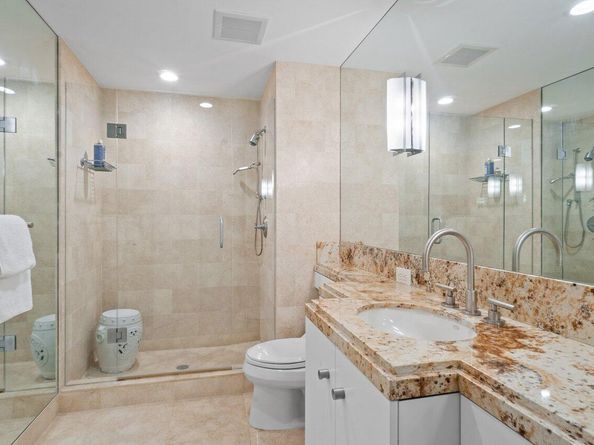 127 Peruvian Avenue 101, Palm Beach FL 33480