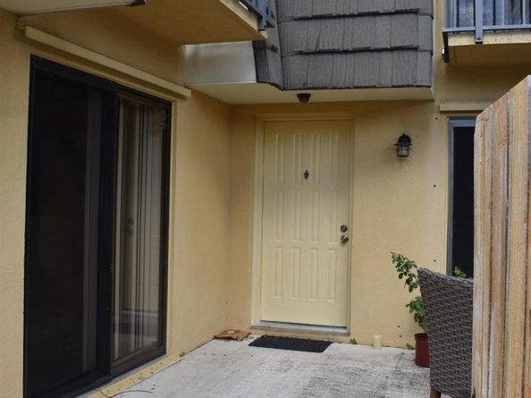 2905 29th Way, West Palm Beach FL 33407