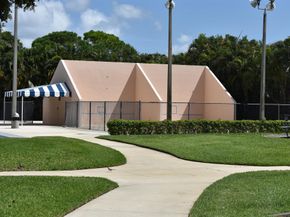 2905 29th Way, West Palm Beach FL 33407