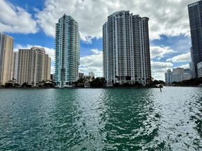 300 S Biscayne Boulevard T2209, Miami FL 33131