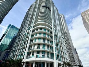 300 S Biscayne Boulevard T2209, Miami FL 33131