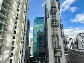 300 S Biscayne Boulevard T2209, Miami FL 33131