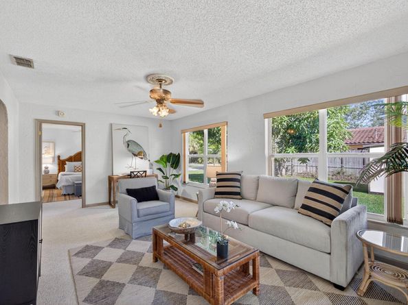 142 W Palmetto Road, Lake Worth FL 33467