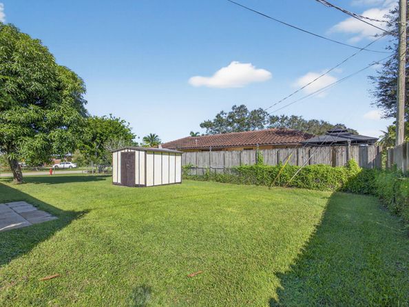 142 W Palmetto Road, Lake Worth FL 33467