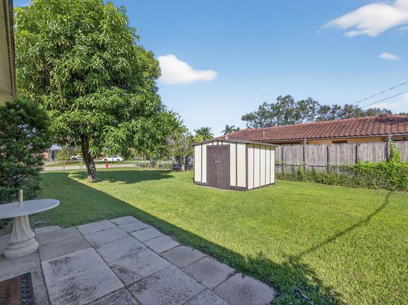 142 W Palmetto Road, Lake Worth FL 33467