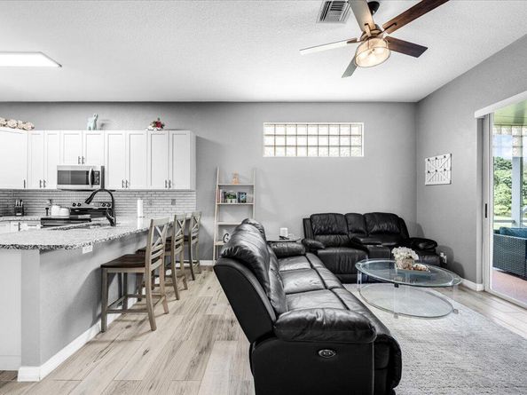 114 Prestige Drive, Royal Palm Beach FL 33411