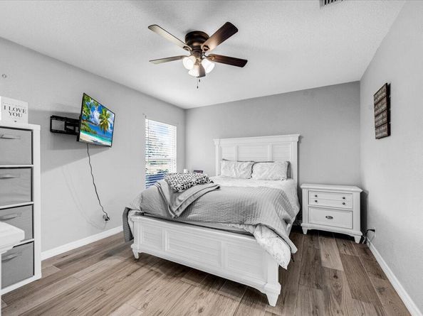 114 Prestige Drive, Royal Palm Beach FL 33411