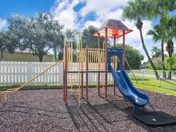 114 Prestige Drive, Royal Palm Beach FL 33411