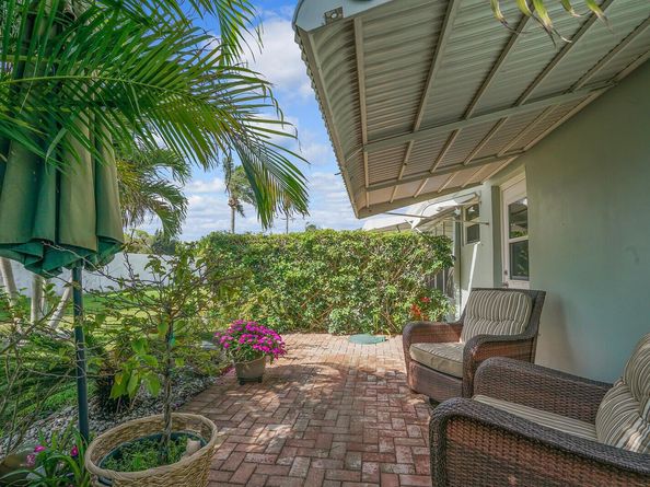 202 High Point Terrace W A, Delray Beach FL 33445