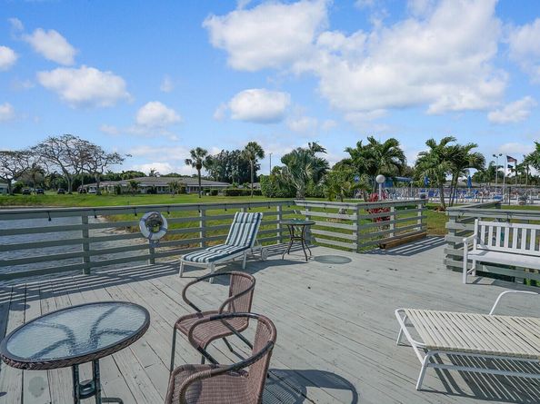 202 High Point Terrace W A, Delray Beach FL 33445