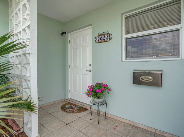 202 High Point Terrace W A, Delray Beach FL 33445