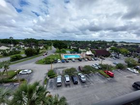 7770 Tahiti Lane 206, Lake Worth FL 33467