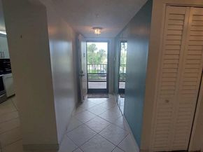 7770 Tahiti Lane 206, Lake Worth FL 33467
