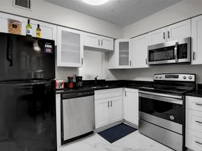 260 NW 76th Ave 207, Margate FL 33063