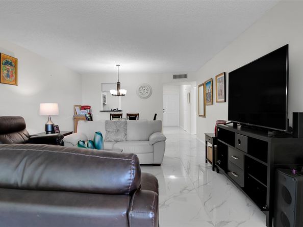 260 NW 76th Ave 207, Margate FL 33063