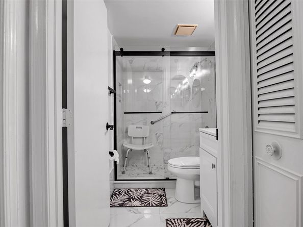 260 NW 76th Ave 207, Margate FL 33063