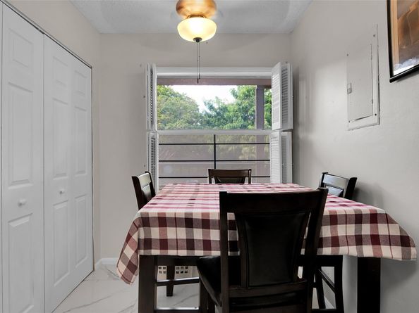 260 NW 76th Ave 207, Margate FL 33063