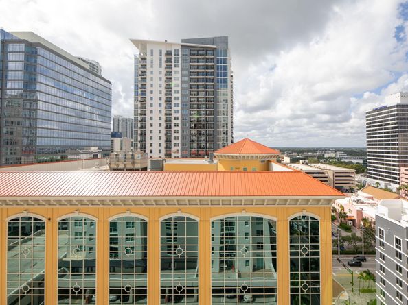 350 SE 2nd St 1680, Fort Lauderdale FL 33301