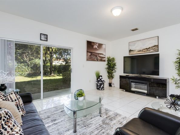 5545 Monte Carlo Pl 5545, Margate FL 33068