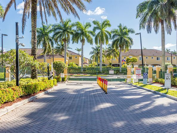 5545 Monte Carlo Pl 5545, Margate FL 33068
