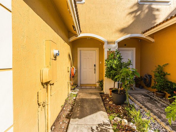 5545 Monte Carlo Pl 5545, Margate FL 33068