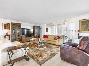 7178 Promenade Dr 202, Boca Raton FL 33433