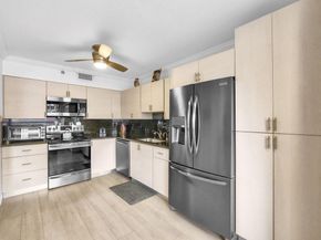 7178 Promenade Dr 202, Boca Raton FL 33433