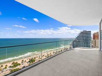 153 N Seabreeze Blvd