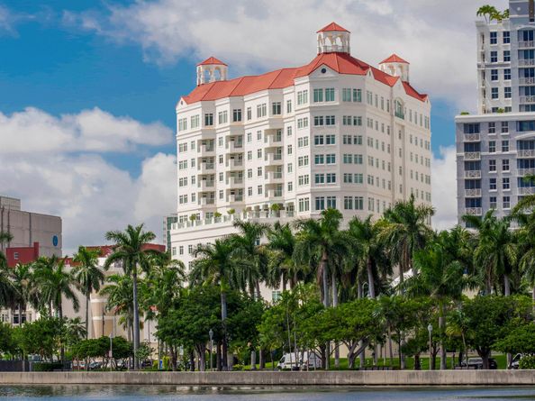 1551 N Flagler Drive Uph 8, West Palm Beach FL 33401