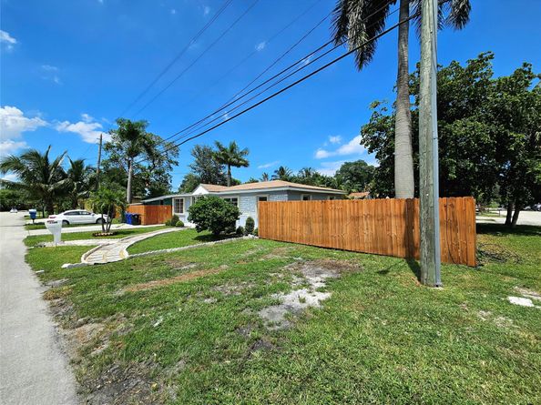 1340 SW 32nd Ave, Fort Lauderdale FL 33312