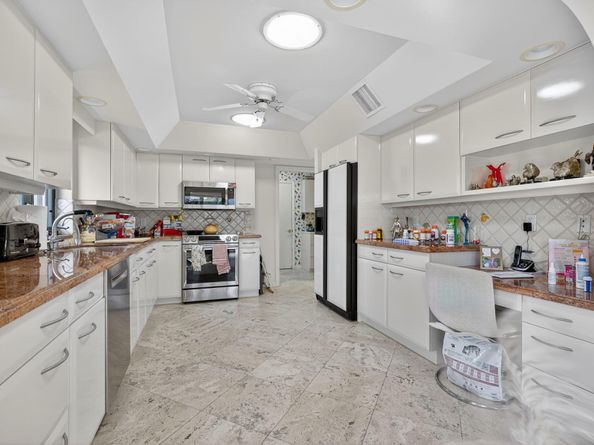 13872 Greensview Drive, Palm Beach Gardens FL 33418