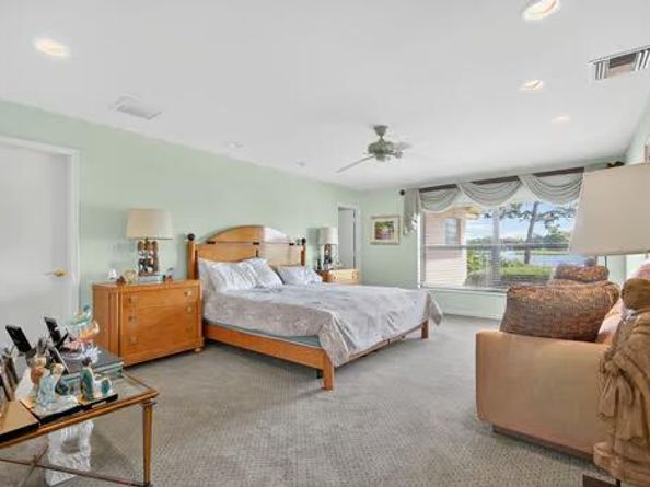 13872 Greensview Drive, Palm Beach Gardens FL 33418