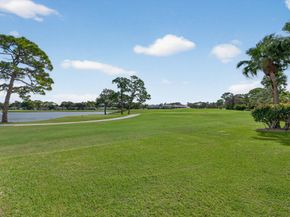 13872 Greensview Drive, Palm Beach Gardens FL 33418