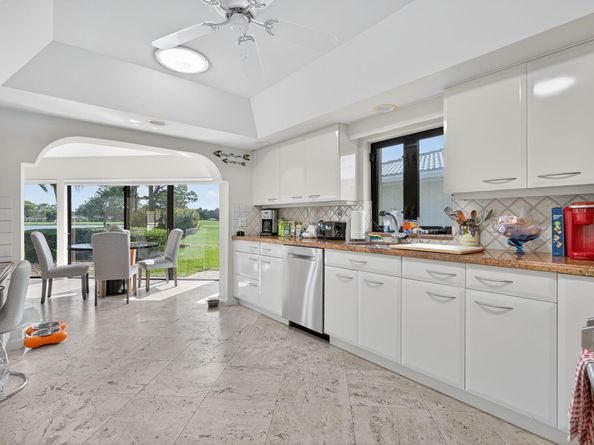 13872 Greensview Drive, Palm Beach Gardens FL 33418