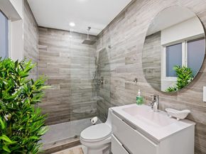 4311 NE 15th Ave, Oakland Park FL 33334