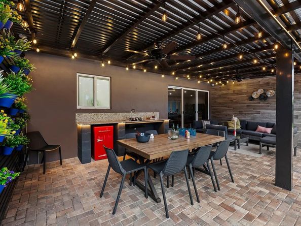4311 NE 15th Ave, Oakland Park FL 33334