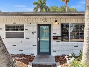 1580 NE 35th St, Oakland Park FL 33334