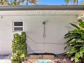 1580 NE 35th St, Oakland Park FL 33334