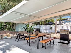 1580 NE 35th St, Oakland Park FL 33334