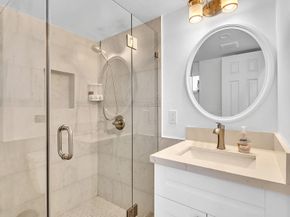 1580 NE 35th St, Oakland Park FL 33334
