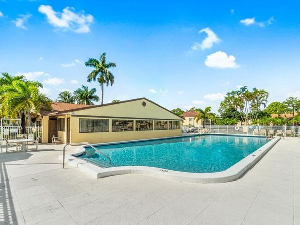 234 Pine Hov Circle B1, Greenacres FL 33463