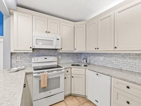 234 Pine Hov Circle B1, Greenacres FL 33463